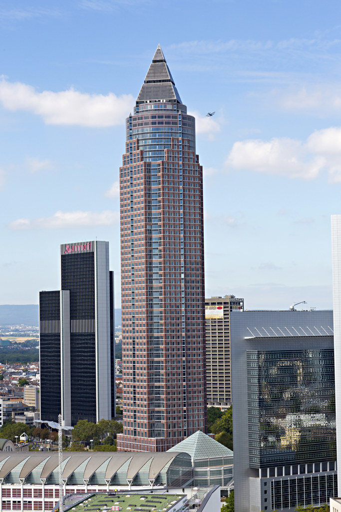 BIG Designs New Tower for Frankfurt